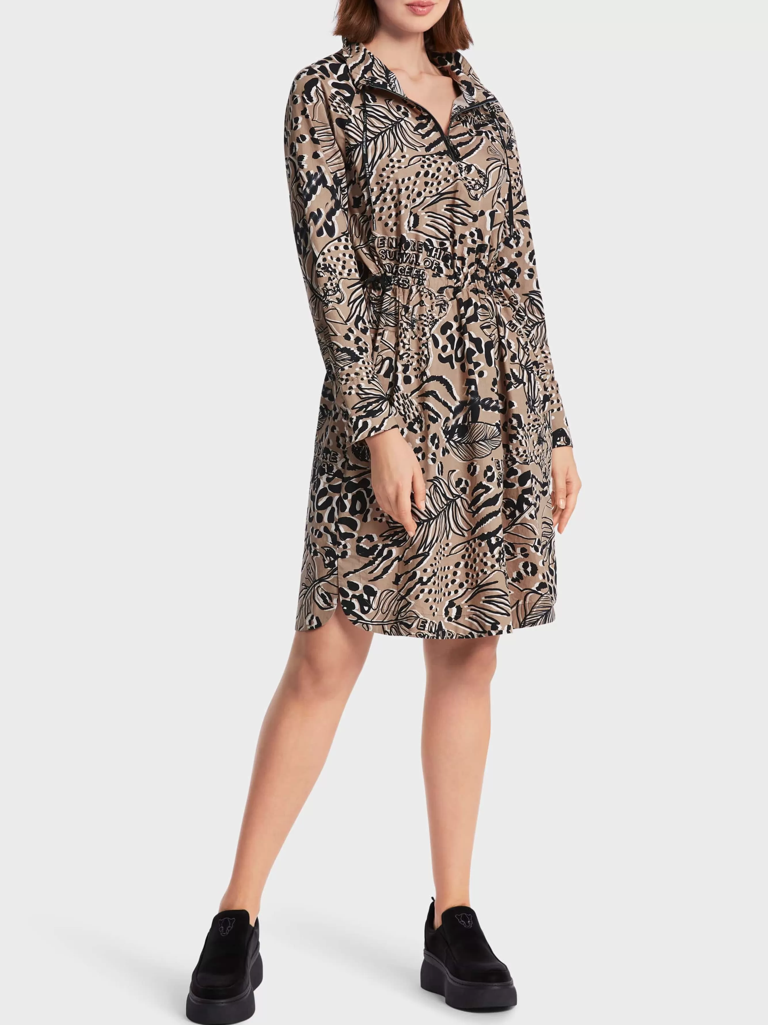 Marc Cain Kleider-BEDRUCKTES KLEID "RETHINK TOGETHER" bright camel