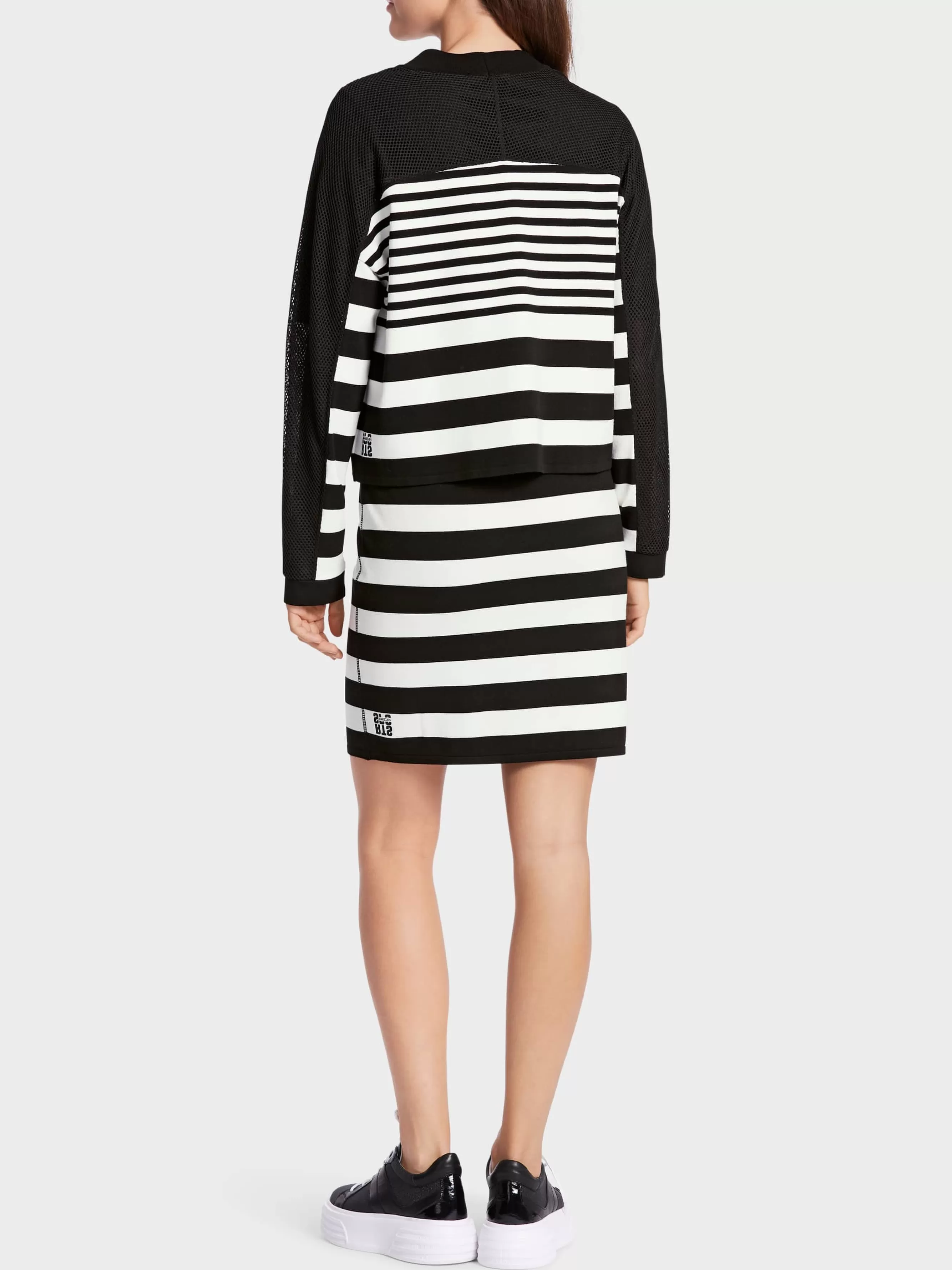 Marc Cain Jacken | Strick-GESTREIFTER CARDIGAN "RETHINK TOGETHER" white and black