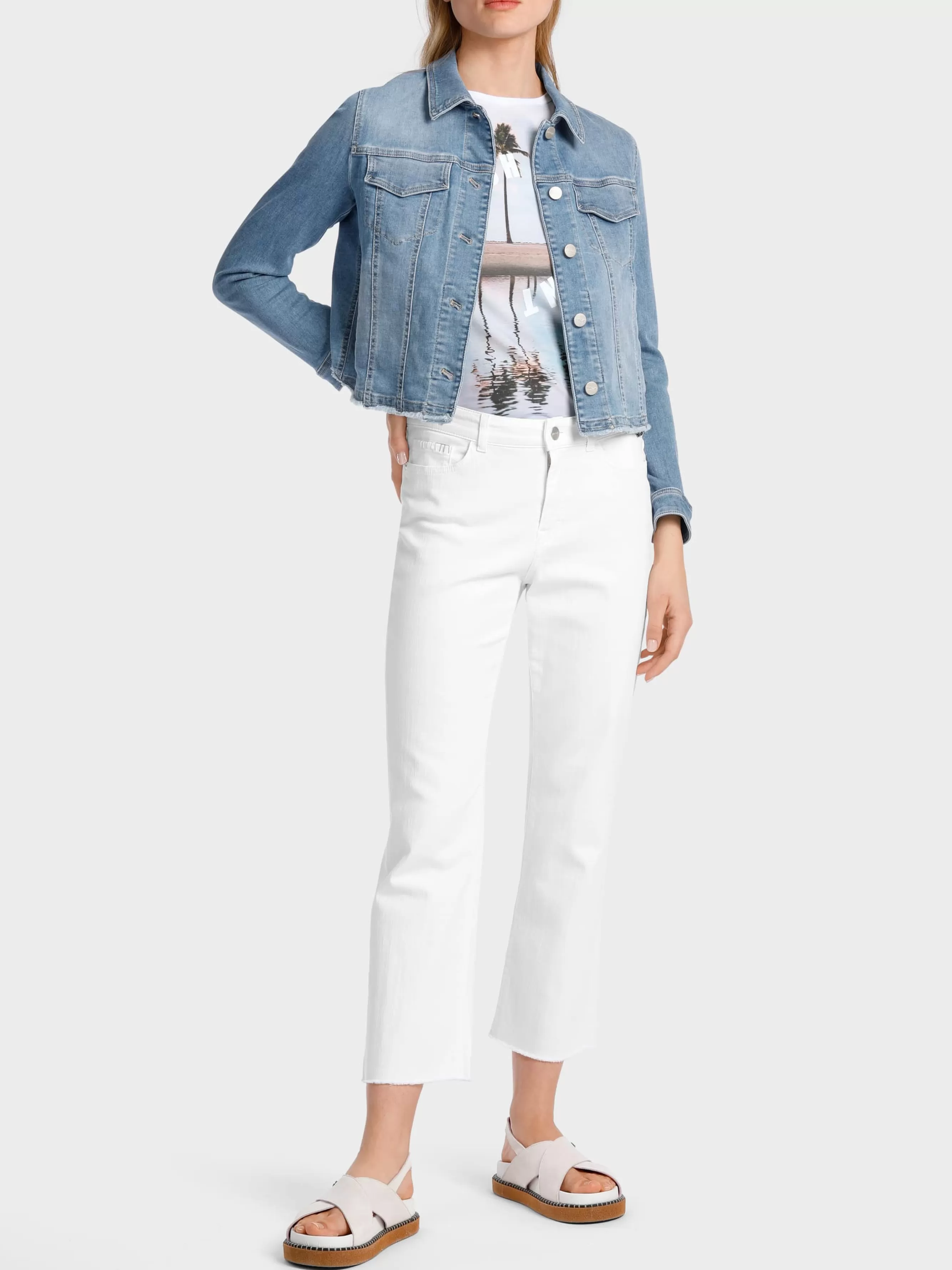 Marc Cain Jeans-JEANS “RETHINK TOGETHER” – MODELL FORLI white