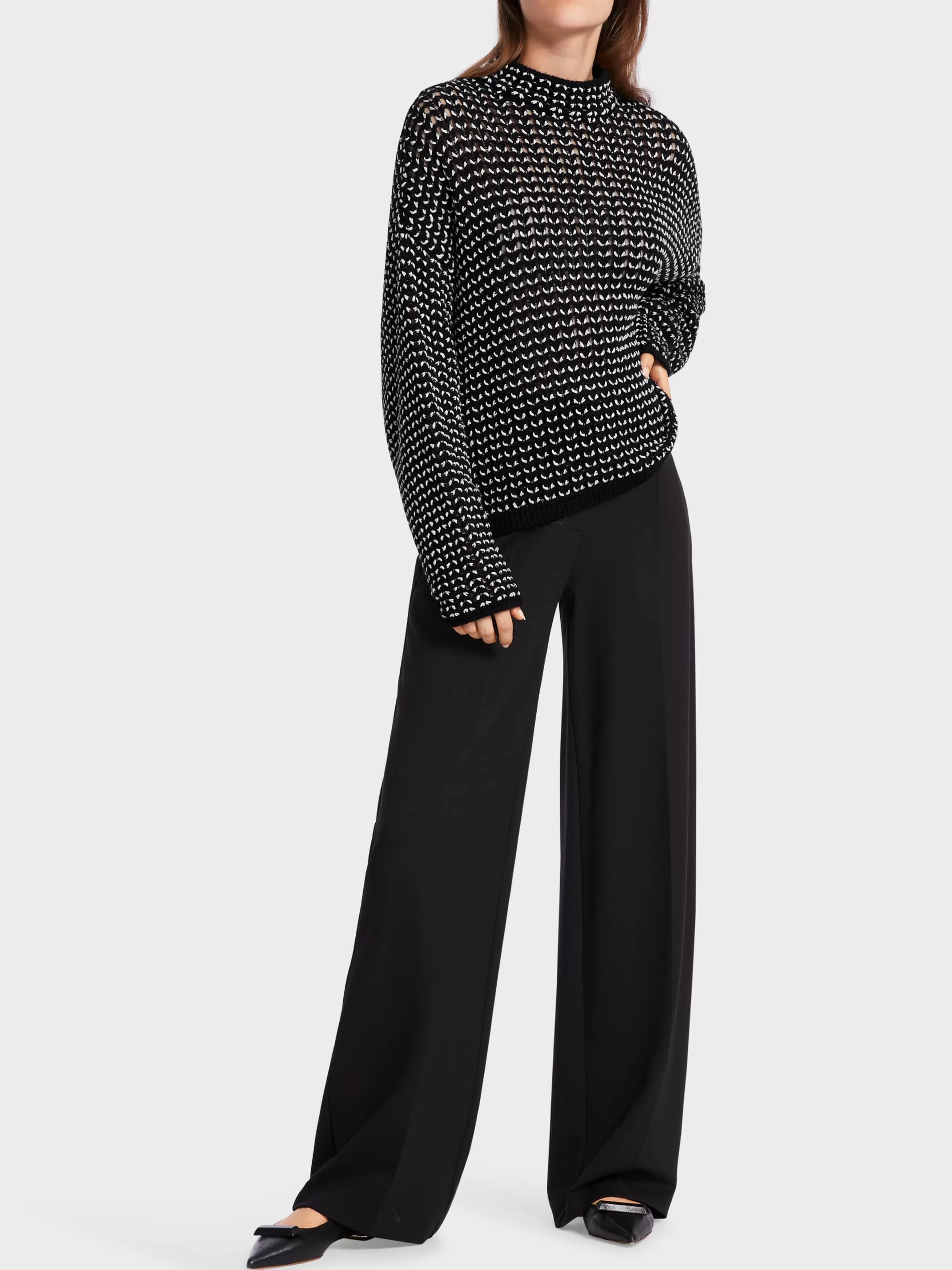 Marc Cain Pullover & Sweatshirts | Strick-OVERSIZED-PULLOVER KNITTED IN GERMANY black and white