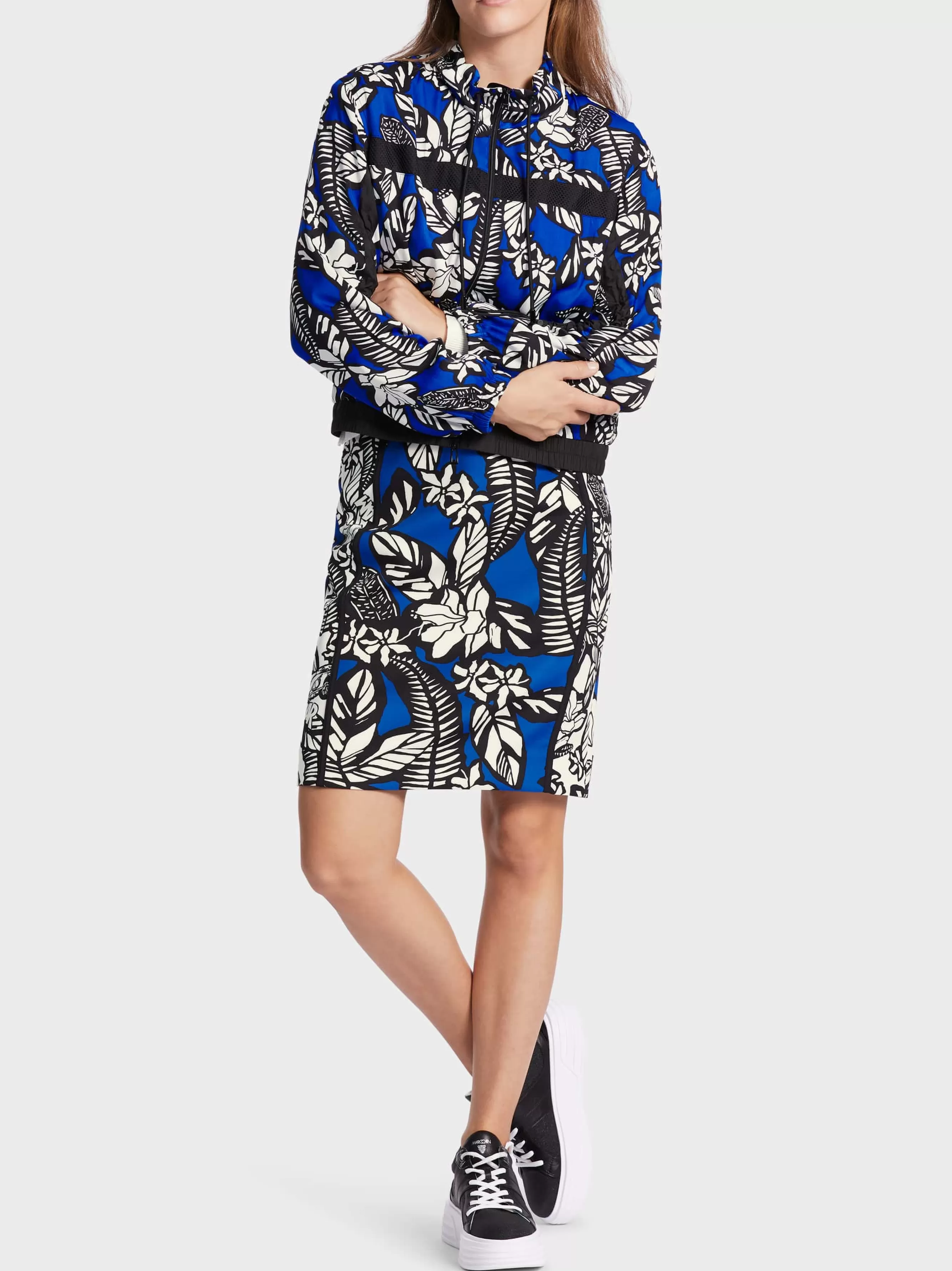 Marc Cain Jacken-SPORTIVE JACKE MIT FLORALEM PRINT bright royal blue