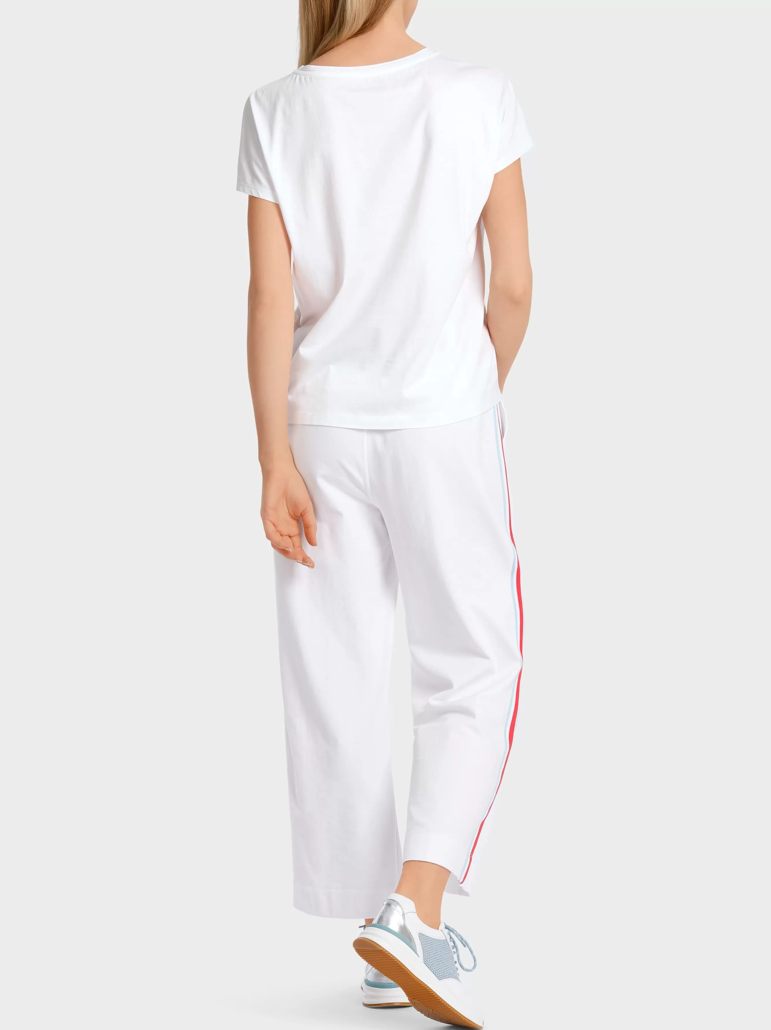 Marc Cain Shirts & Tops-T-SHIRT MIT PLATZIERTER FISCHAPPLIKATION white