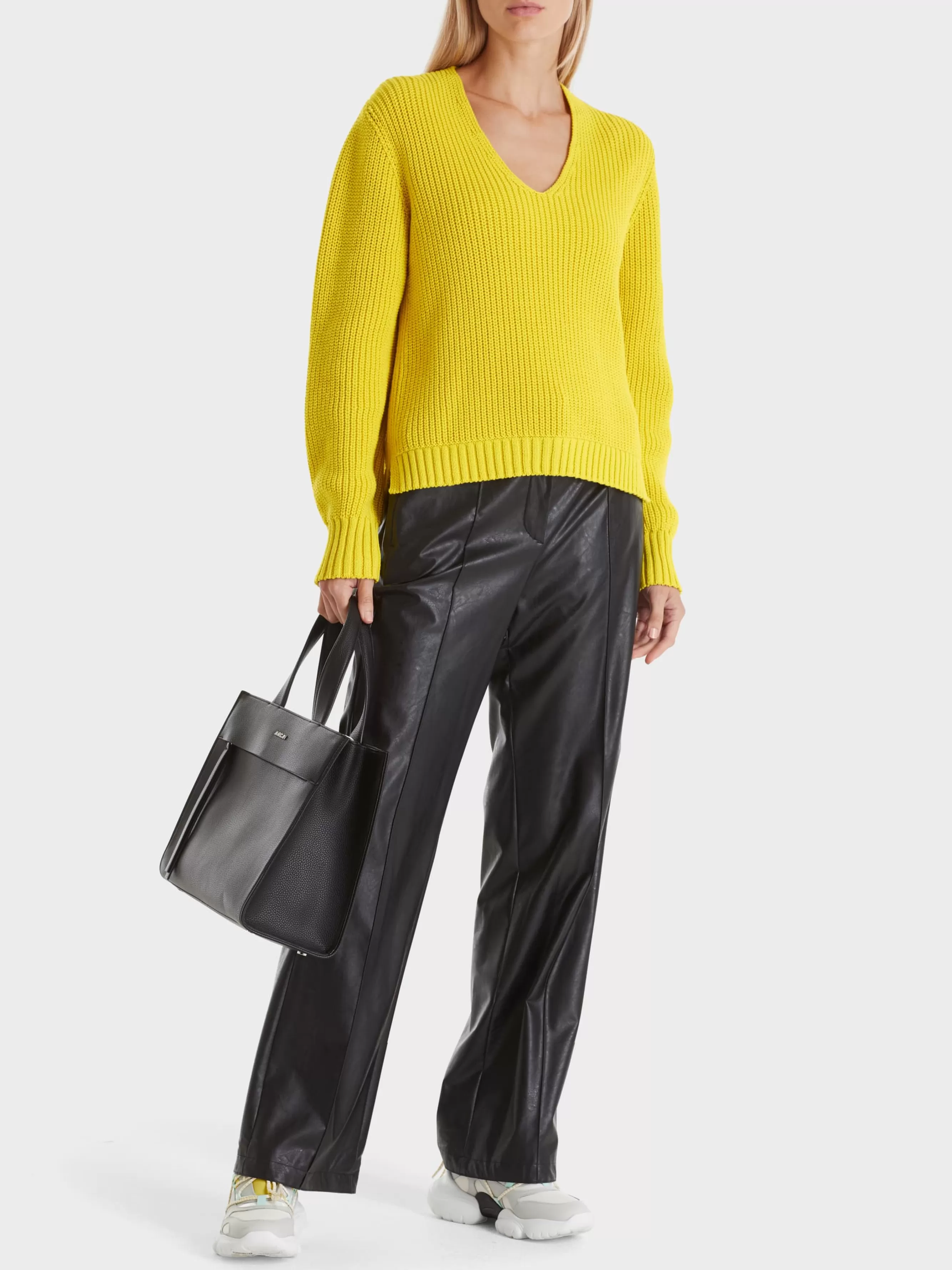 Marc Cain Pullover & Sweatshirts-V-NECK-PULLOVER KNITTED IN GERMANY bright sulphur