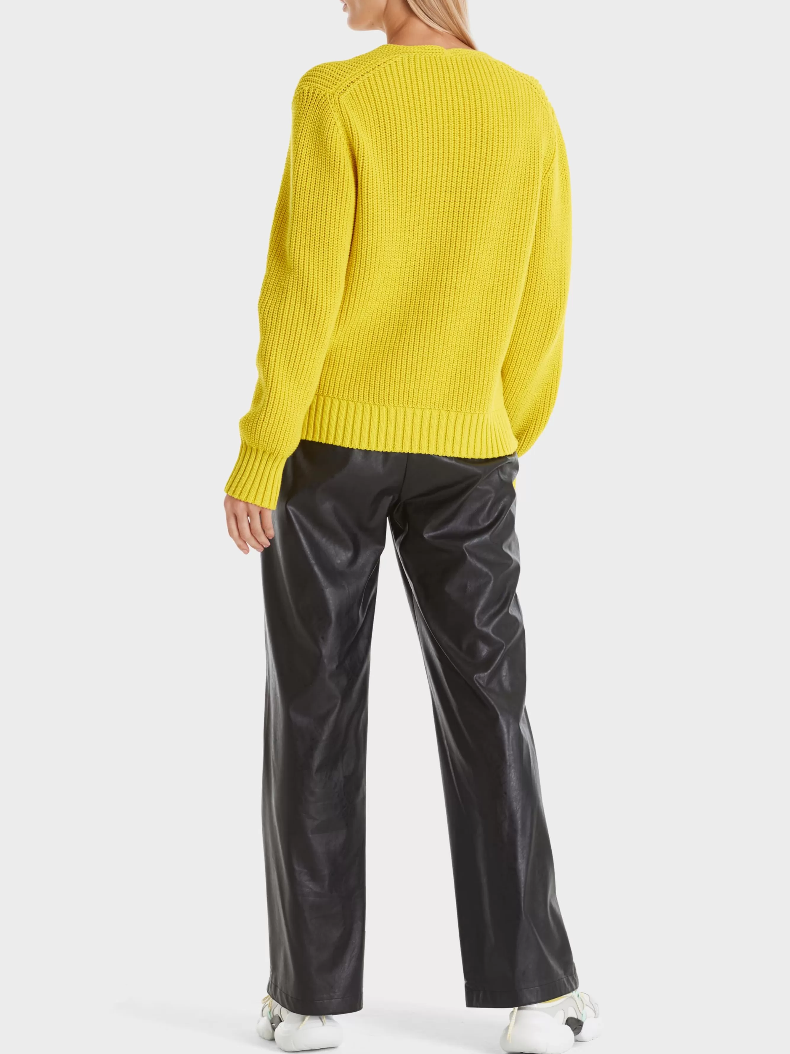 Marc Cain Pullover & Sweatshirts-V-NECK-PULLOVER KNITTED IN GERMANY bright sulphur