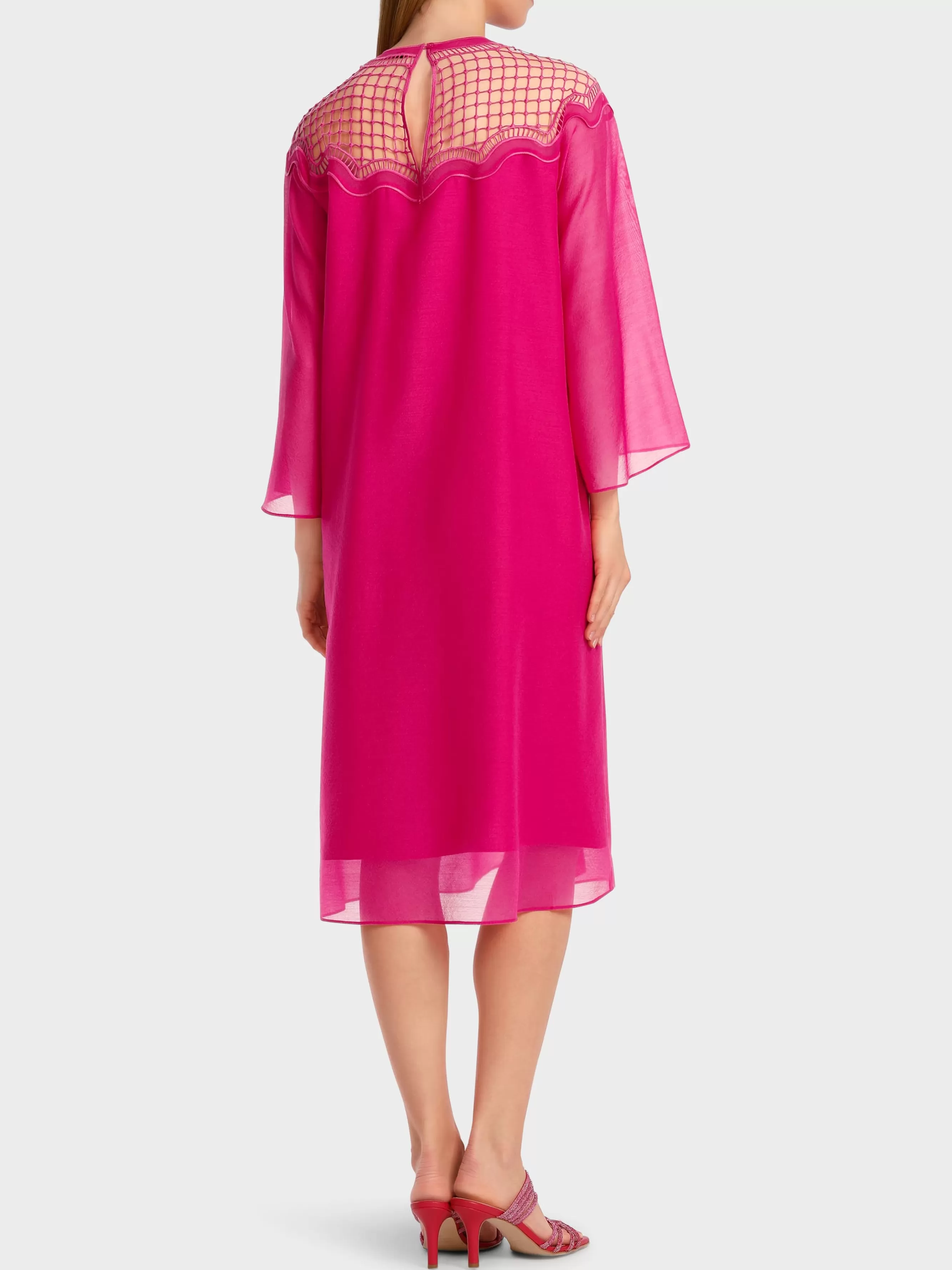 Marc Cain Kleider-ZARTES KLEID MIT TROMPETENÄRMELN deep fuchsia